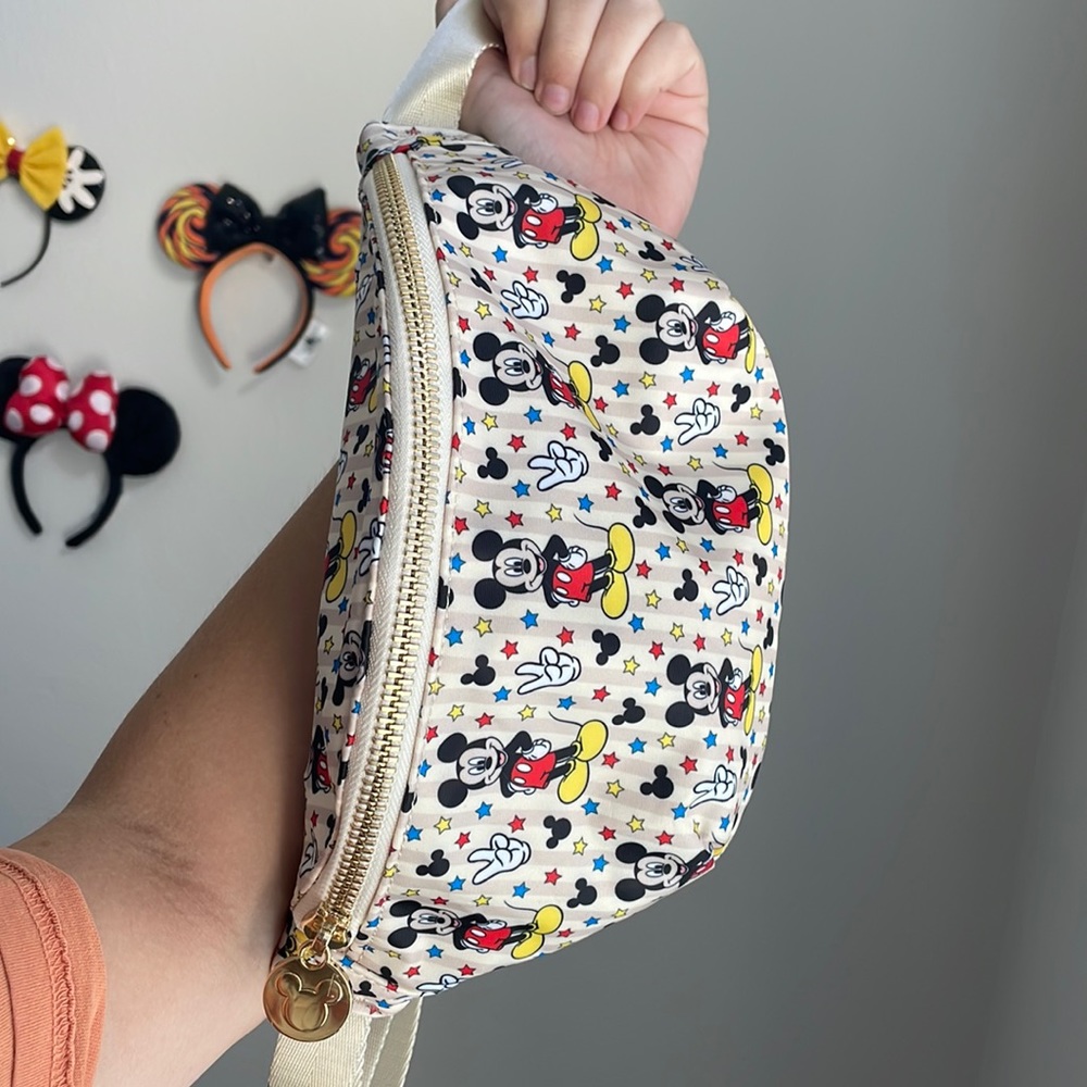 Brand new Disney Stoney clover Fanny pack ❤️